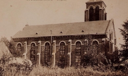 Eglise Vue terrain château d'eau